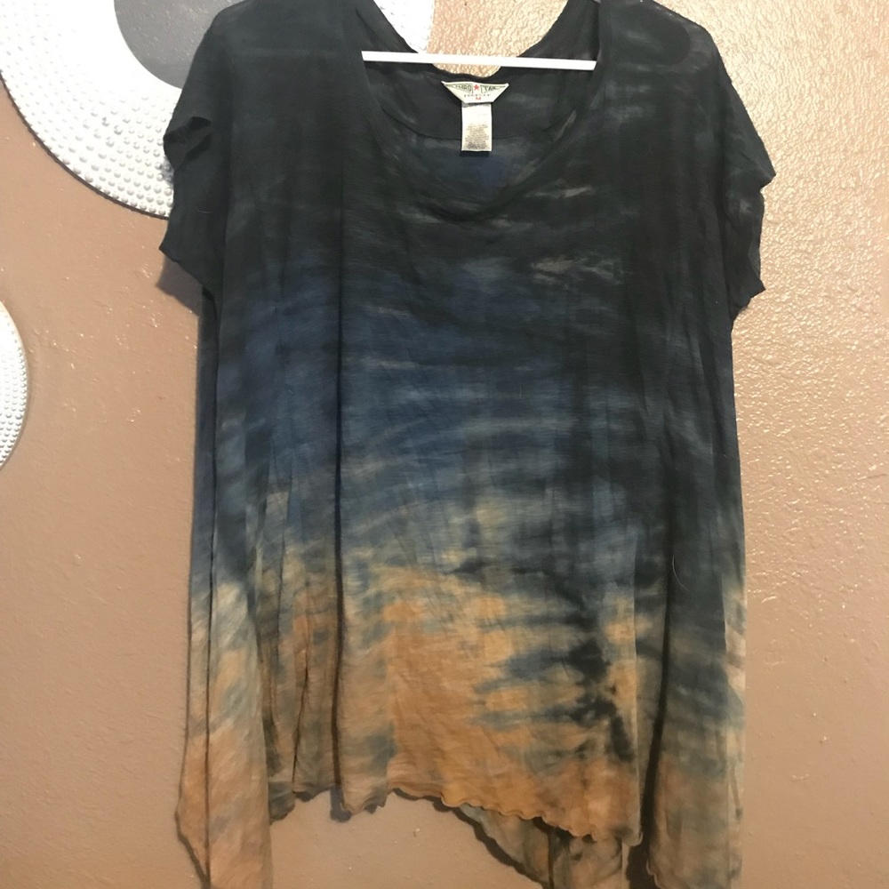 Hard tail shirt
